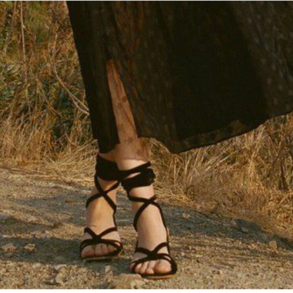 Doen Fete Sandal, size 6, caramel suede sandals. GUC!